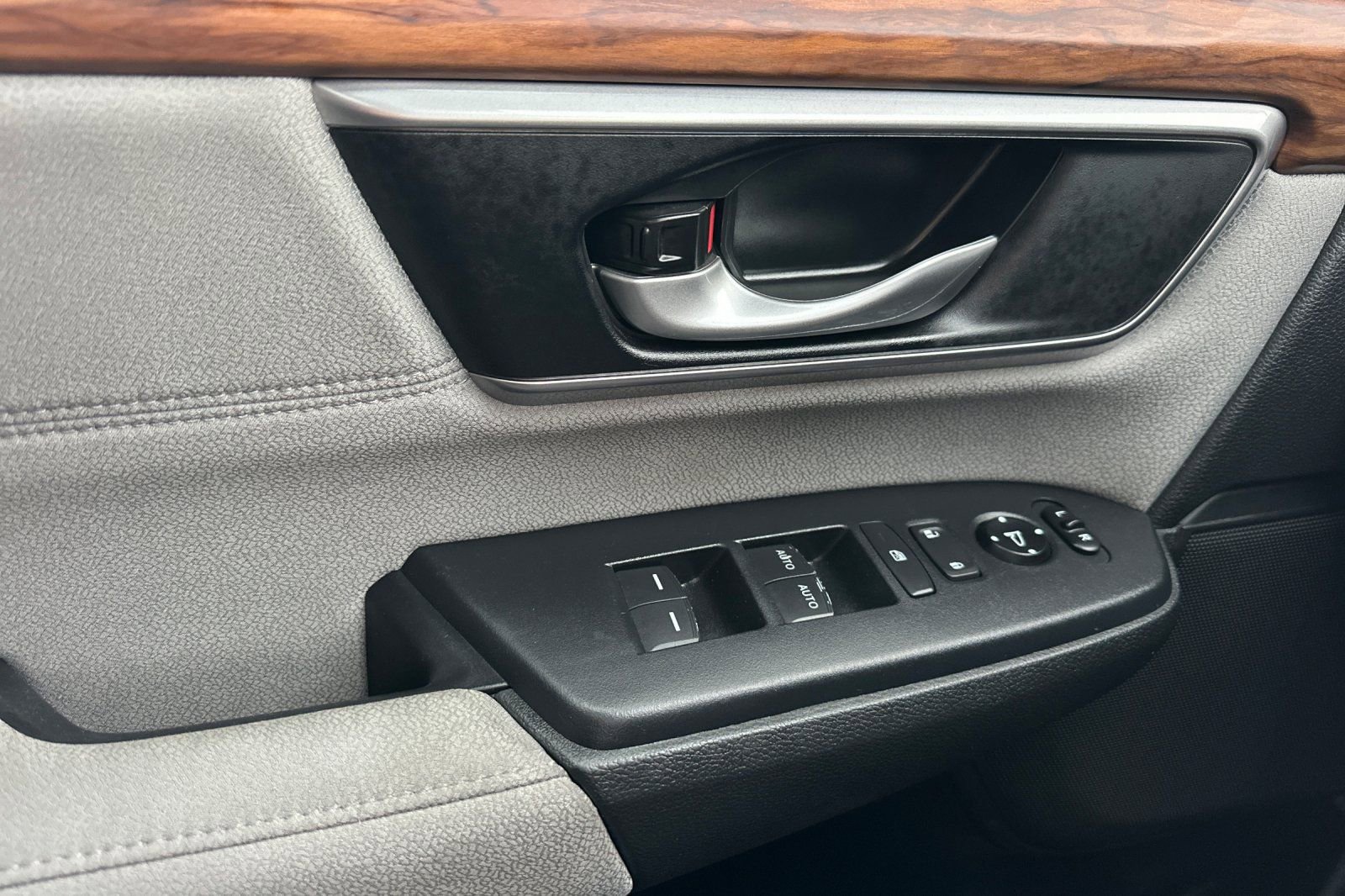 Used 2021 Honda CR-V EX image 11