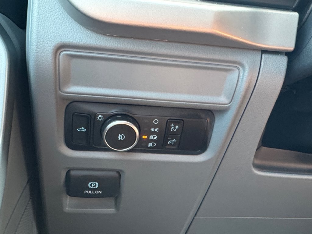 Used 2023 Ford F150 XLT AWD/4WD image 15