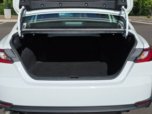 Used 2025 Toyota Camry SE FWD image 13