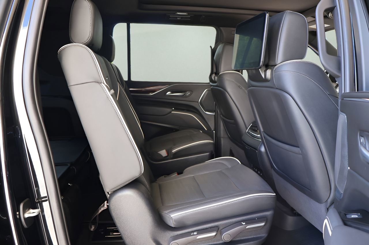 Certified 2024 Cadillac Escalade ESV Premium Luxury image 20