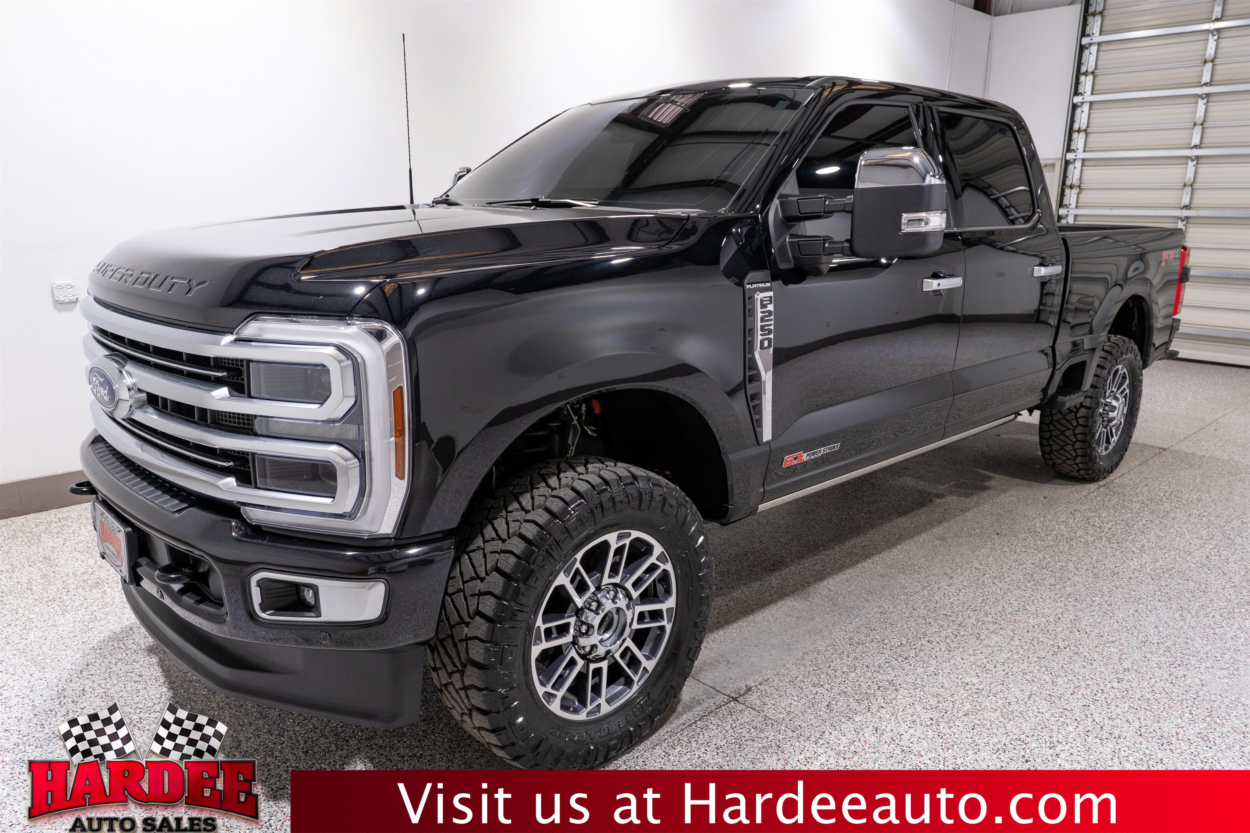 Used 2026 Ford F250 Platinum w/ Platinum Plus Package AWD/4WD image 2