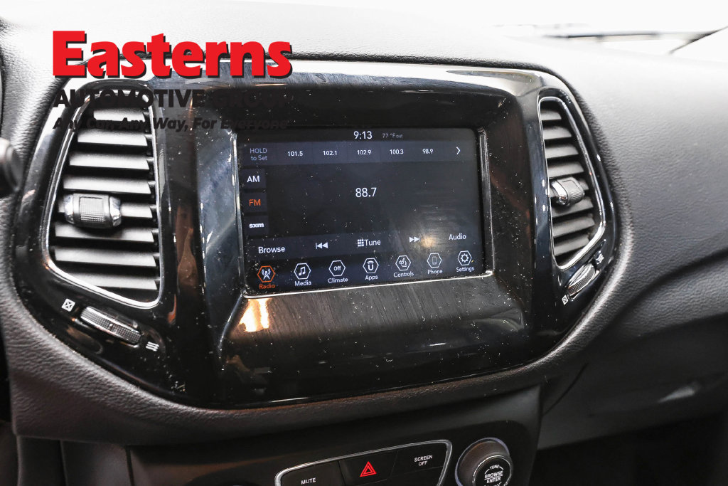 Used 2020 Jeep Compass Latitude AWD/4WD image 22