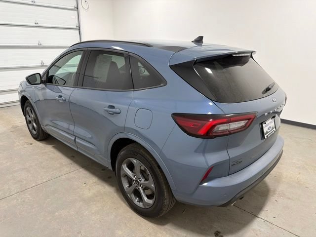 Used 2024 Ford Escape ST-Line w/ Tech Pack #1 AWD/4WD image 6