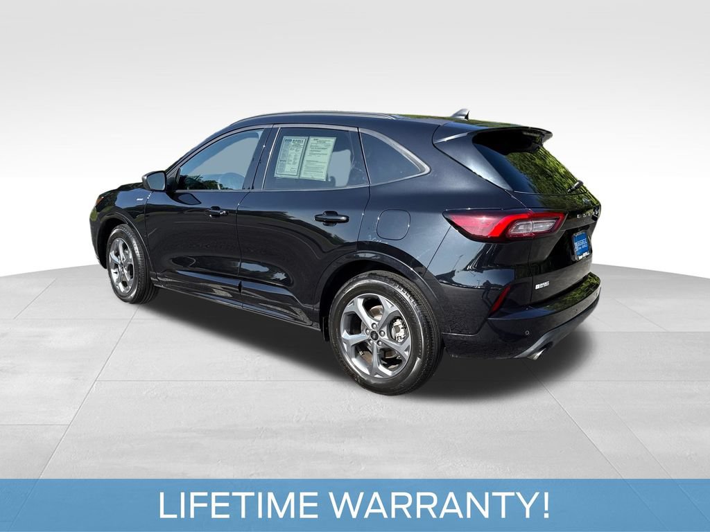 Used 2024 Ford Escape ST-Line w/ Tech Pack #1 FWD image 4