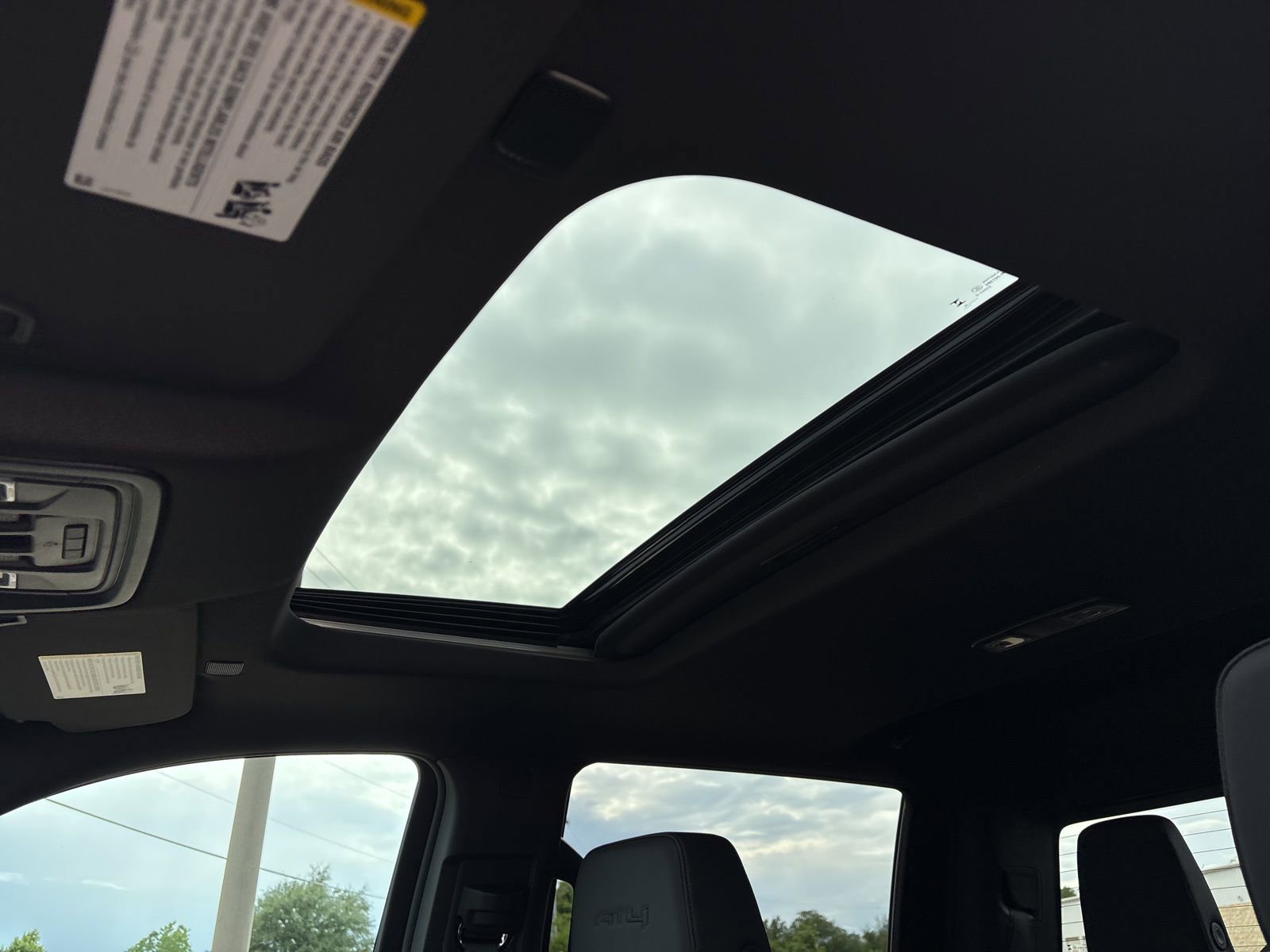 New 2026 GMC Sierra 2500 AT4 w/ AT4 Premium Plus Package AWD/4WD image 10