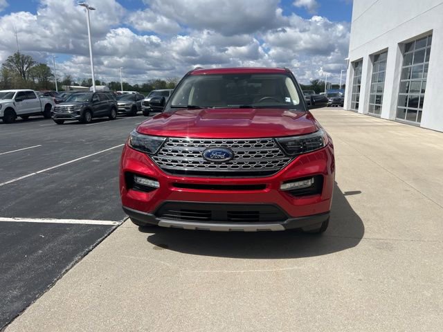 Used 2024 Ford Explorer Limited w/ Equipment Group 301A AWD/4WD image 4