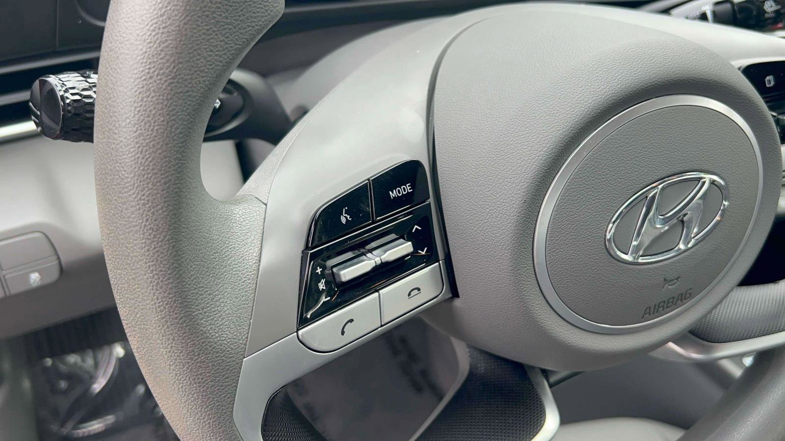 Used 2023 Hyundai Elantra SEL image 20