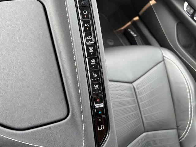 Used 2024 Chevrolet Corvette Stingray Preferred Conv w/ Z51 Performance Package RWD image 30
