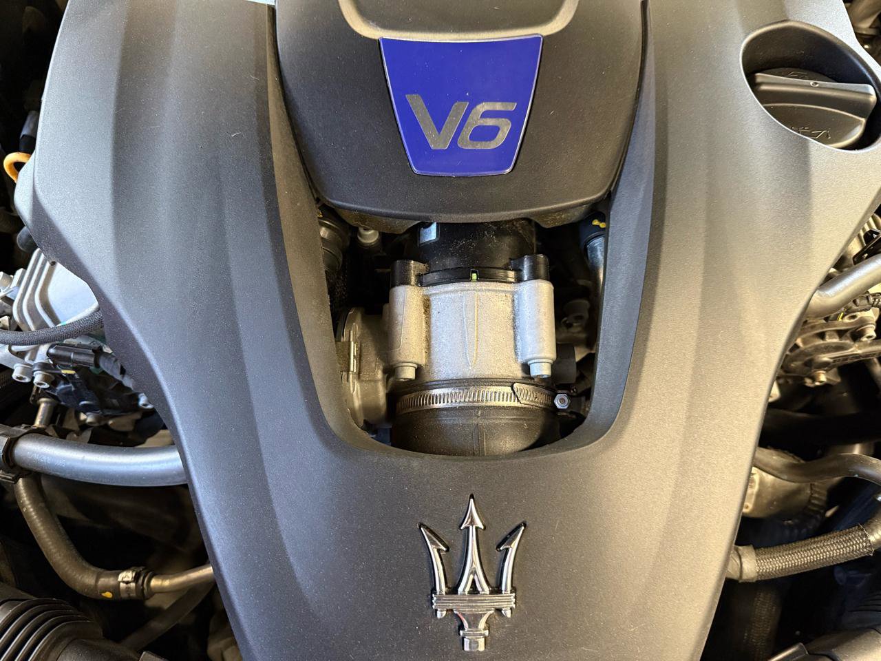 Used 2019 Maserati Ghibli S Q4 AWD/4WD image 28