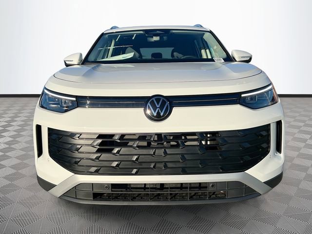 New 2026 Volkswagen Tiguan SE image 2