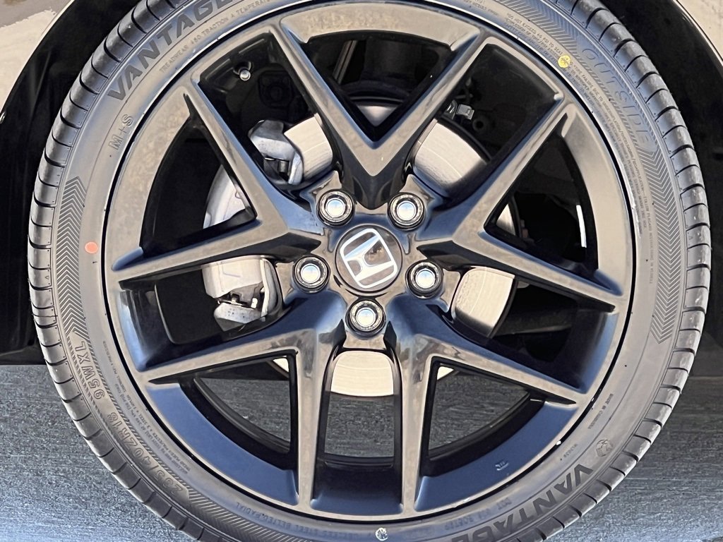 Used 2023 Honda Civic Sport image 13