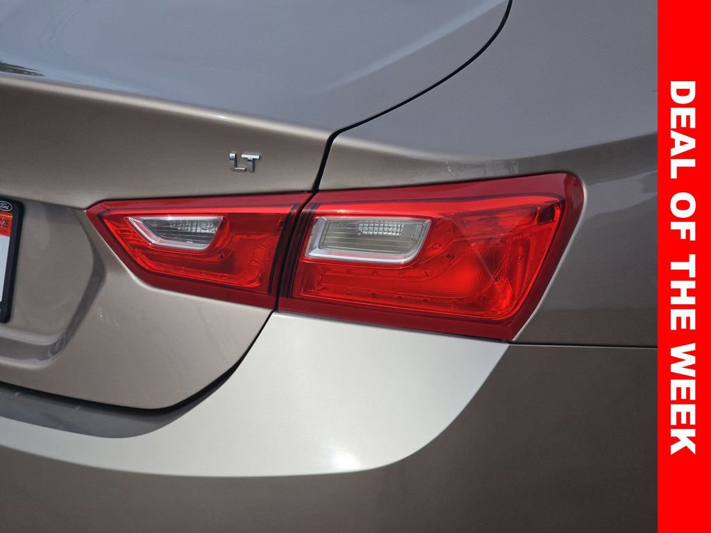 Used 2018 Chevrolet Malibu LT image 39