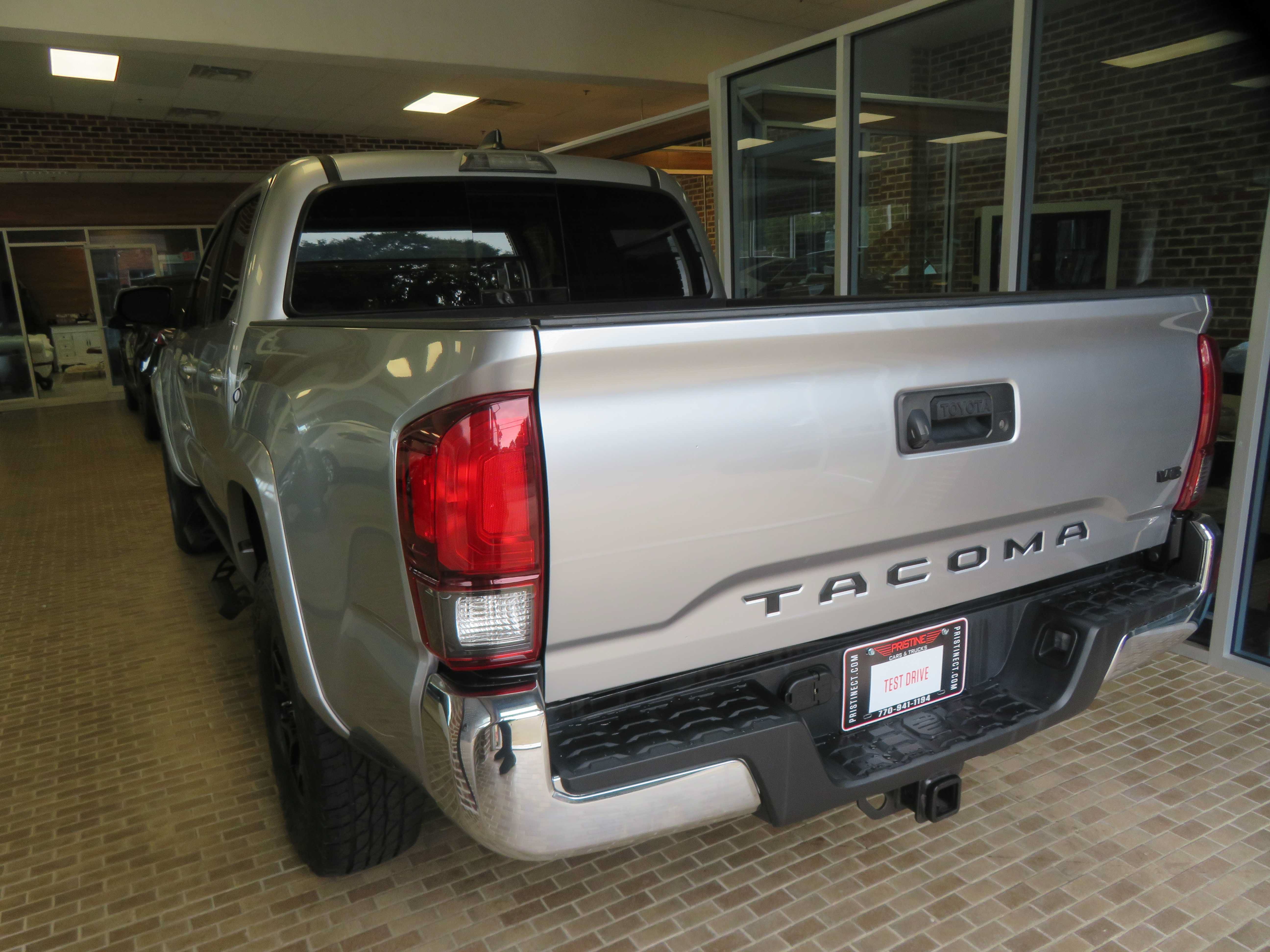Used 2022 Toyota Tacoma SR5 RWD image 70