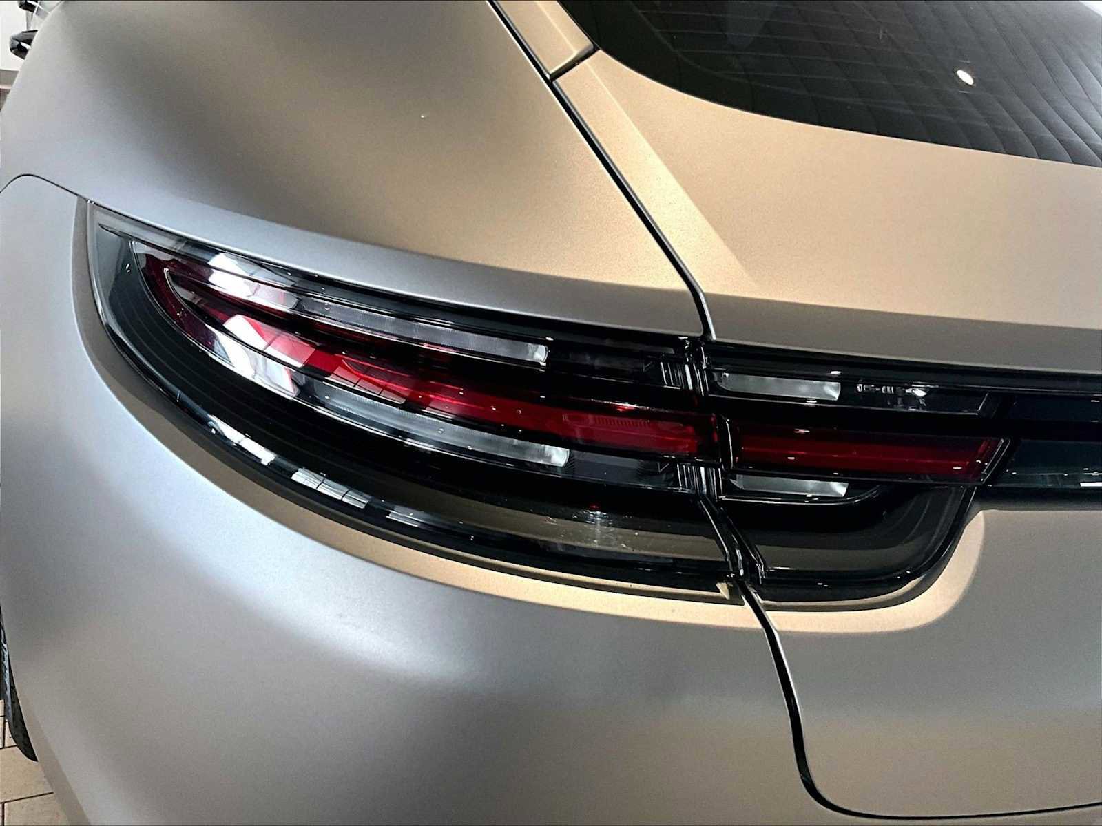 Used 2020 Porsche Panamera GTS w/ Assistance Package image 34