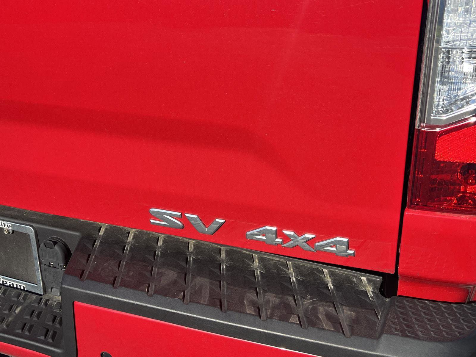 Used 2021 Nissan Titan SV w/ SV Convenience Package AWD/4WD image 5
