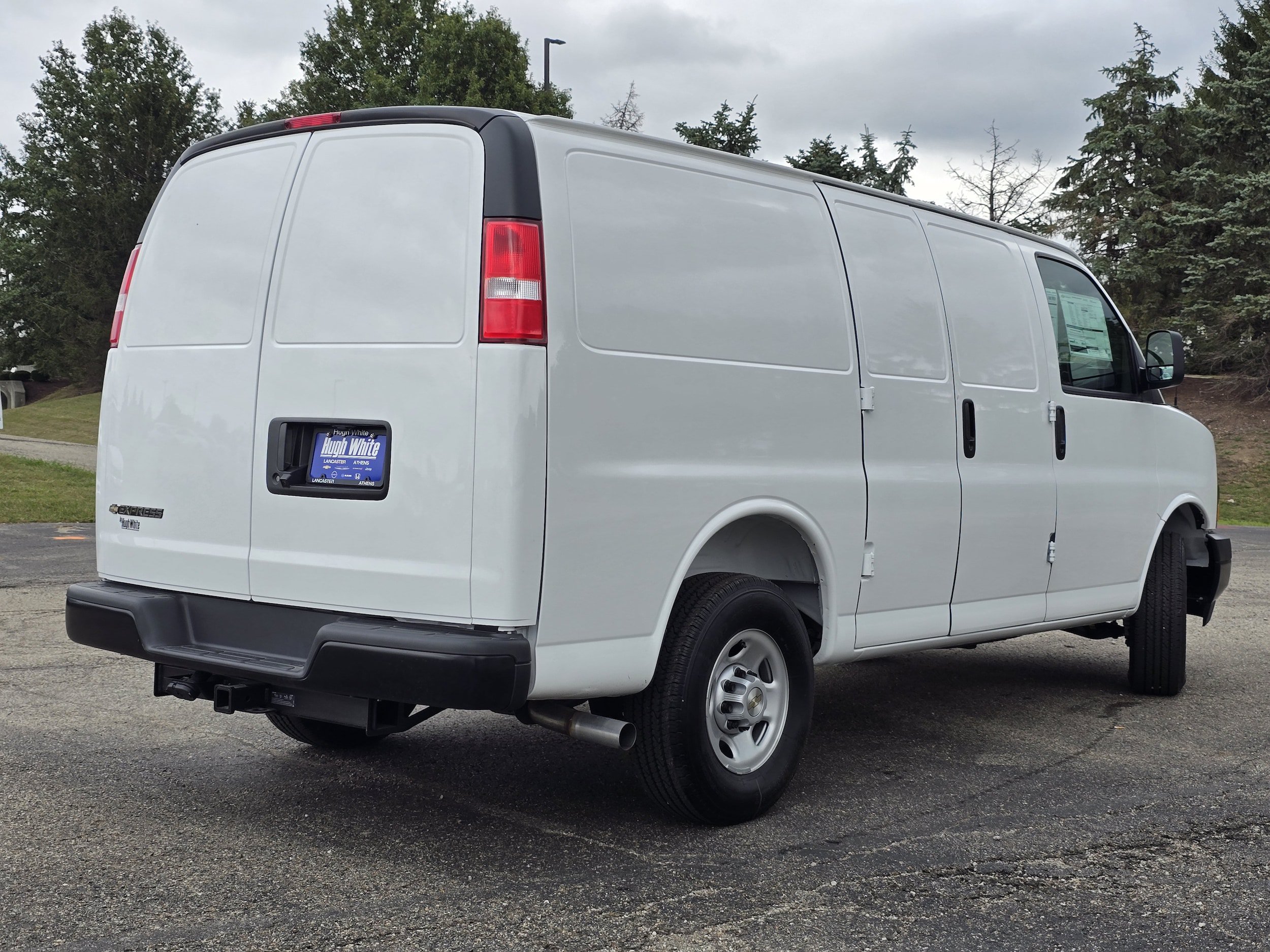 New 2025 Chevrolet Express 2500 w/ Driver Convenience Package RWD image 11