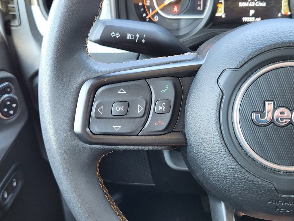 Used 2024 Jeep Gladiator Sport AWD/4WD image 18