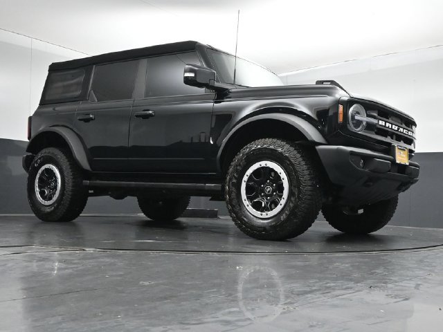 Certified 2023 Ford Bronco Outer Banks w/ Sasquatch Package AWD/4WD image 37