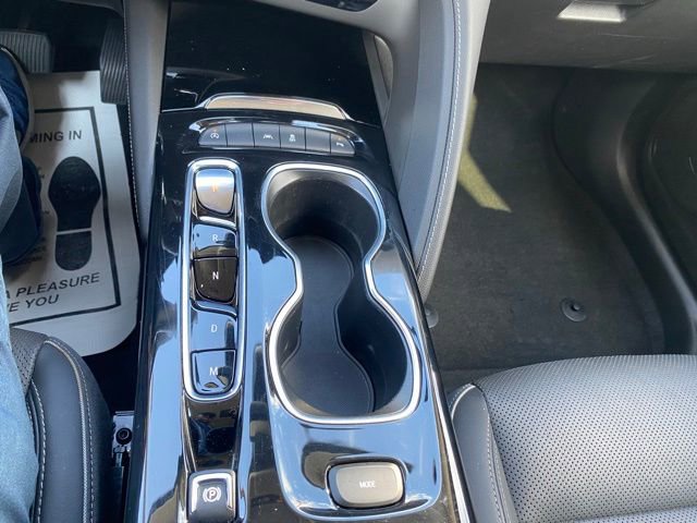 Used 2023 Buick Envision Essence FWD image 37