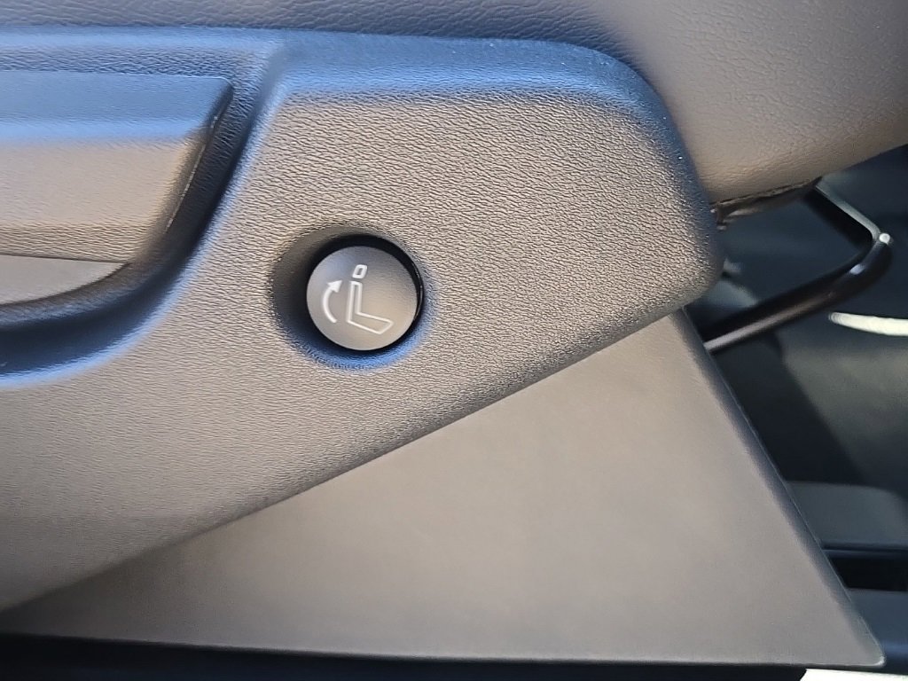 New 2025 Nissan Pathfinder SL image 37