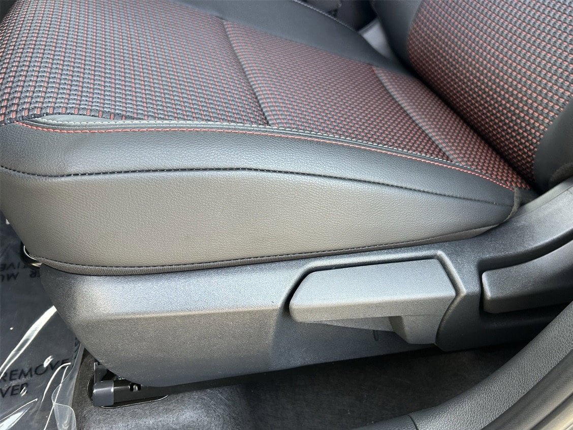 New 2026 Nissan Kicks SR FWD image 28