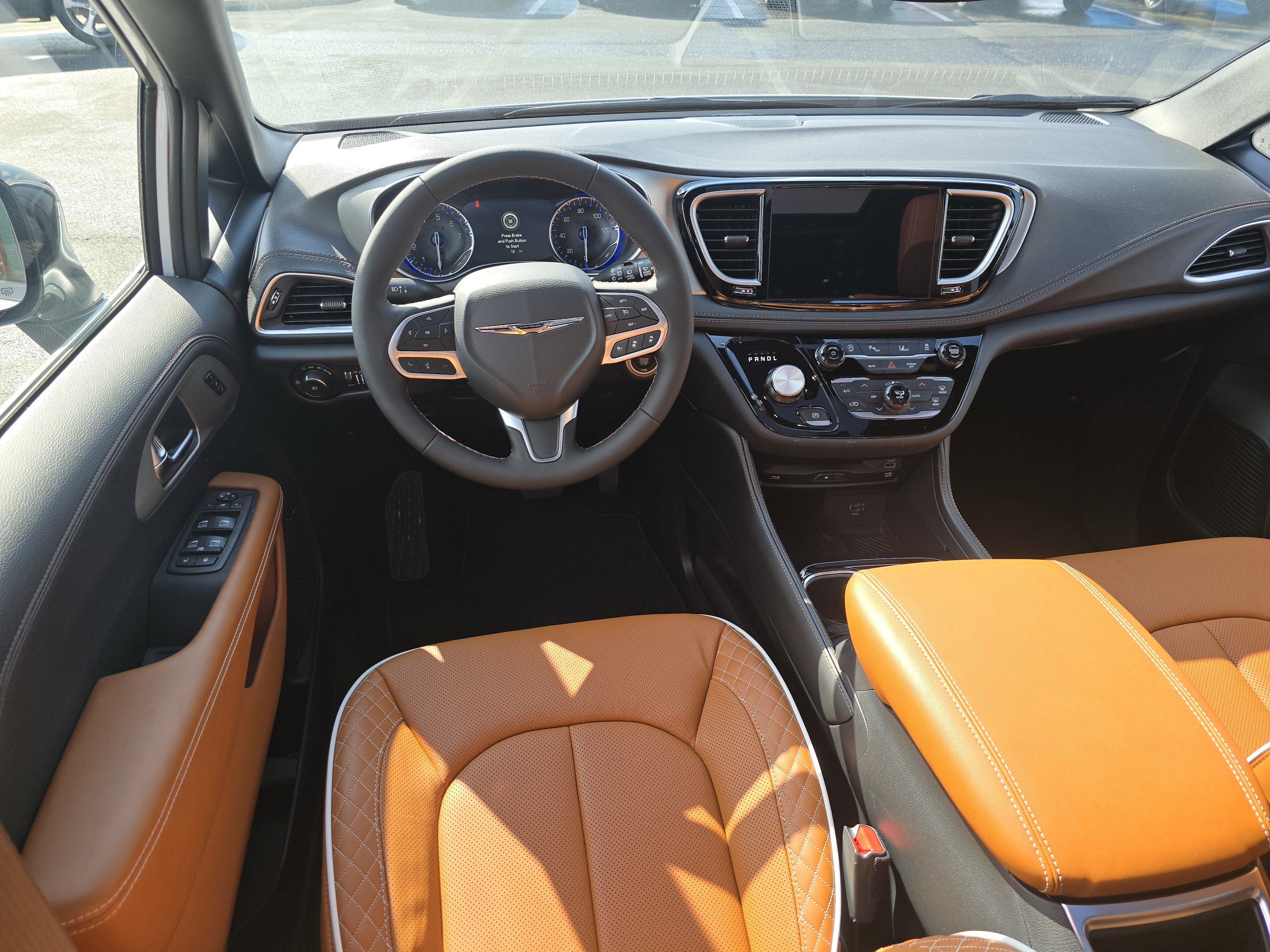 New 2026 Chrysler Pacifica Pinnacle image 14