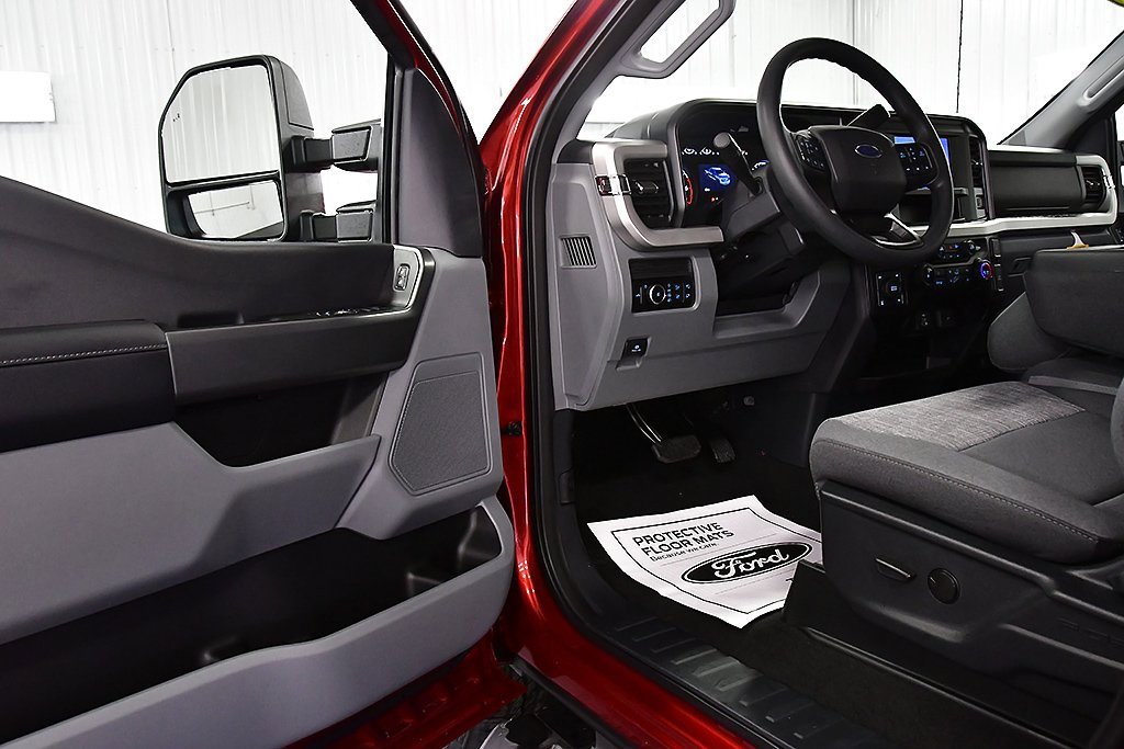 New 2026 Ford F350 XLT w/ 360-Degree Camera Package image 17