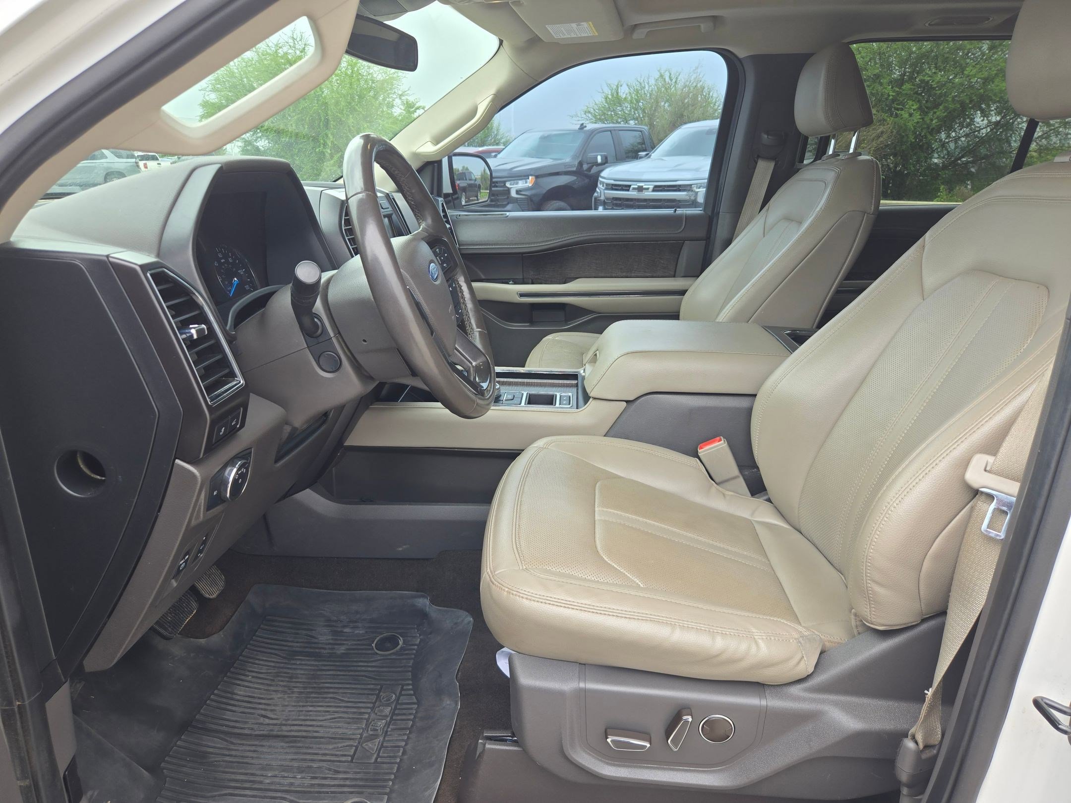 Used 2021 Ford Expedition Max Limited RWD image 9