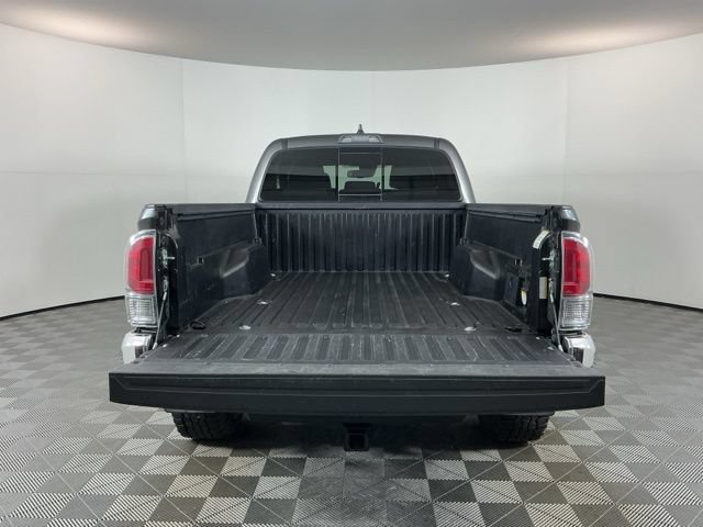 Used 2021 Toyota Tacoma TRD Off-Road AWD/4WD image 7