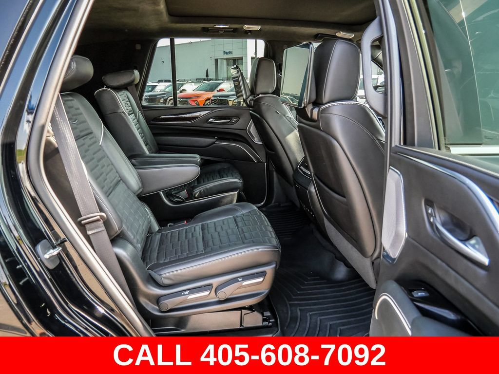 Used 2023 Cadillac Escalade Premium Luxury Platinum w/ LPO, Radiant Package AWD/4WD image 24