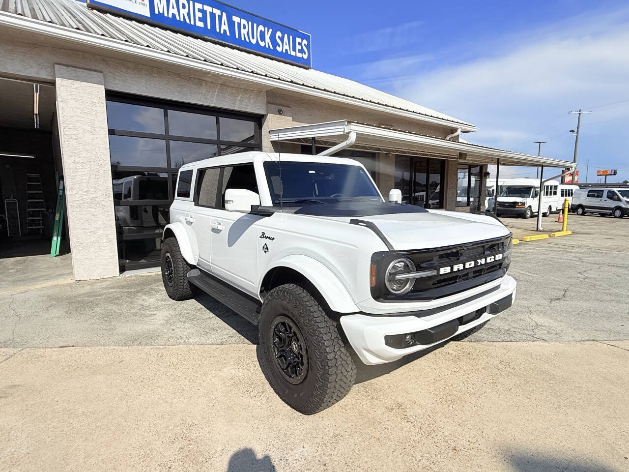Used 2025 Ford Bronco Outer Banks w/ Sasquatch Package