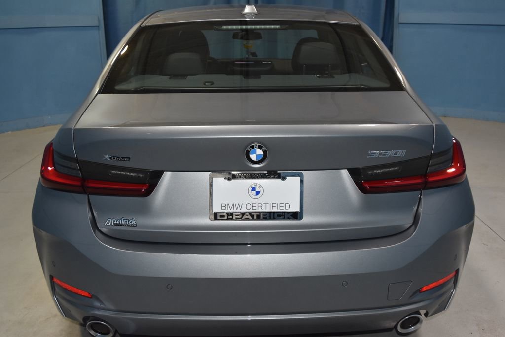 Certified 2025 BMW 330i xDrive Sedan w/ Premium Package image 26