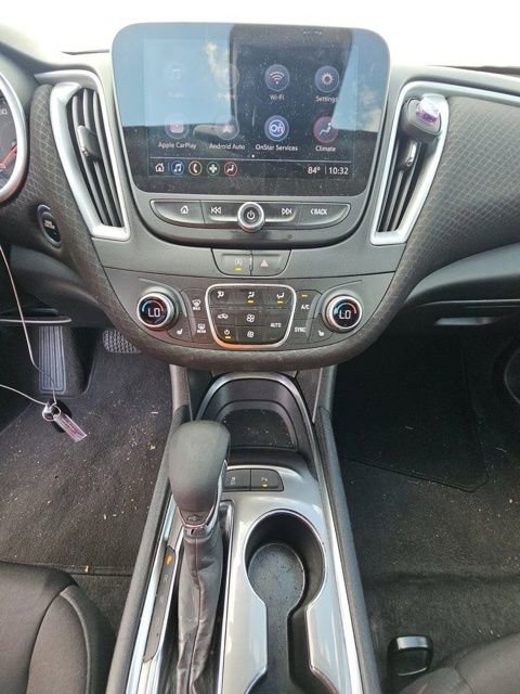 Used 2025 Chevrolet Malibu LT FWD image 11
