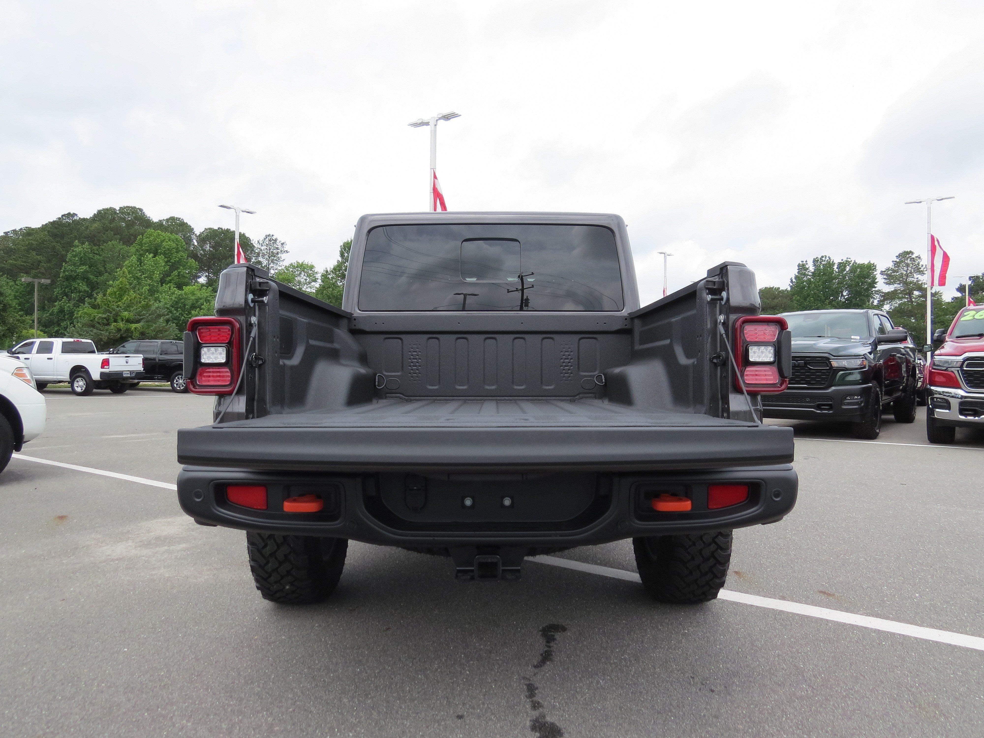 New 2026 Jeep Gladiator Mojave AWD/4WD image 5