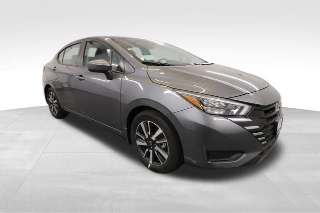 New 2025 Nissan Versa SV w/ Trunk Package