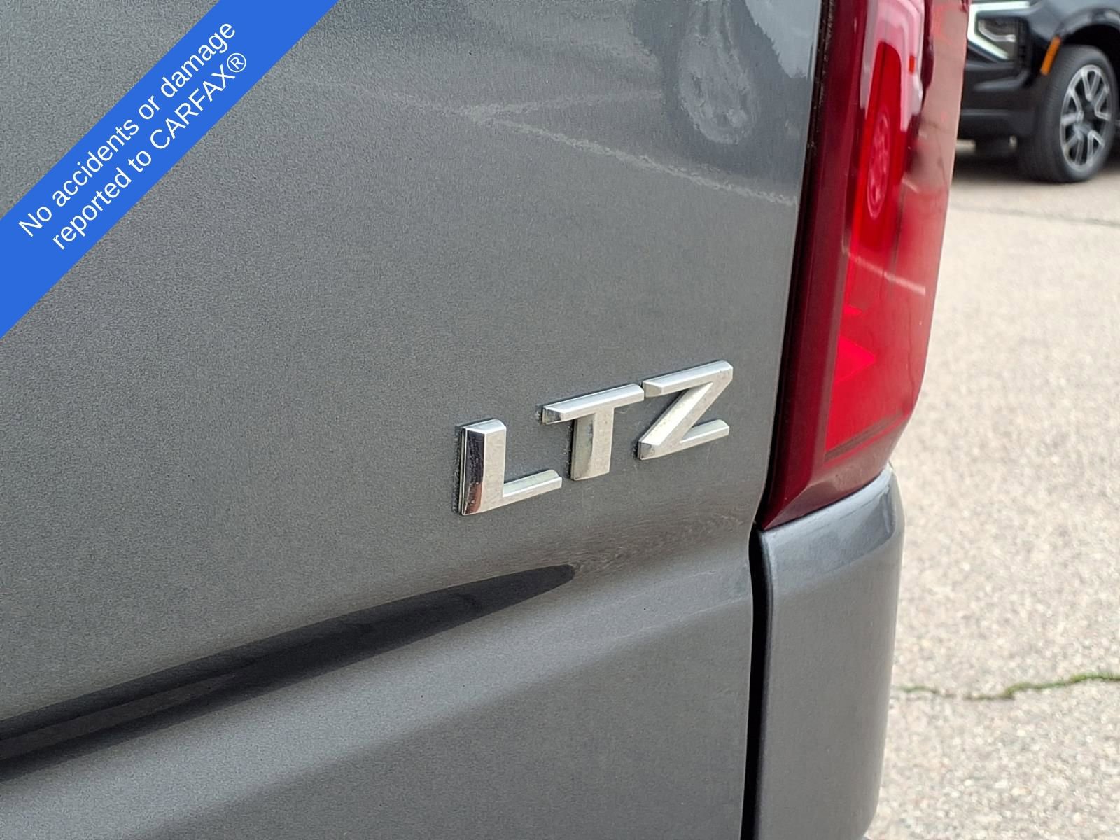 Used 2021 Chevrolet Silverado 1500 LTZ w/ Safety Package II AWD/4WD image 10