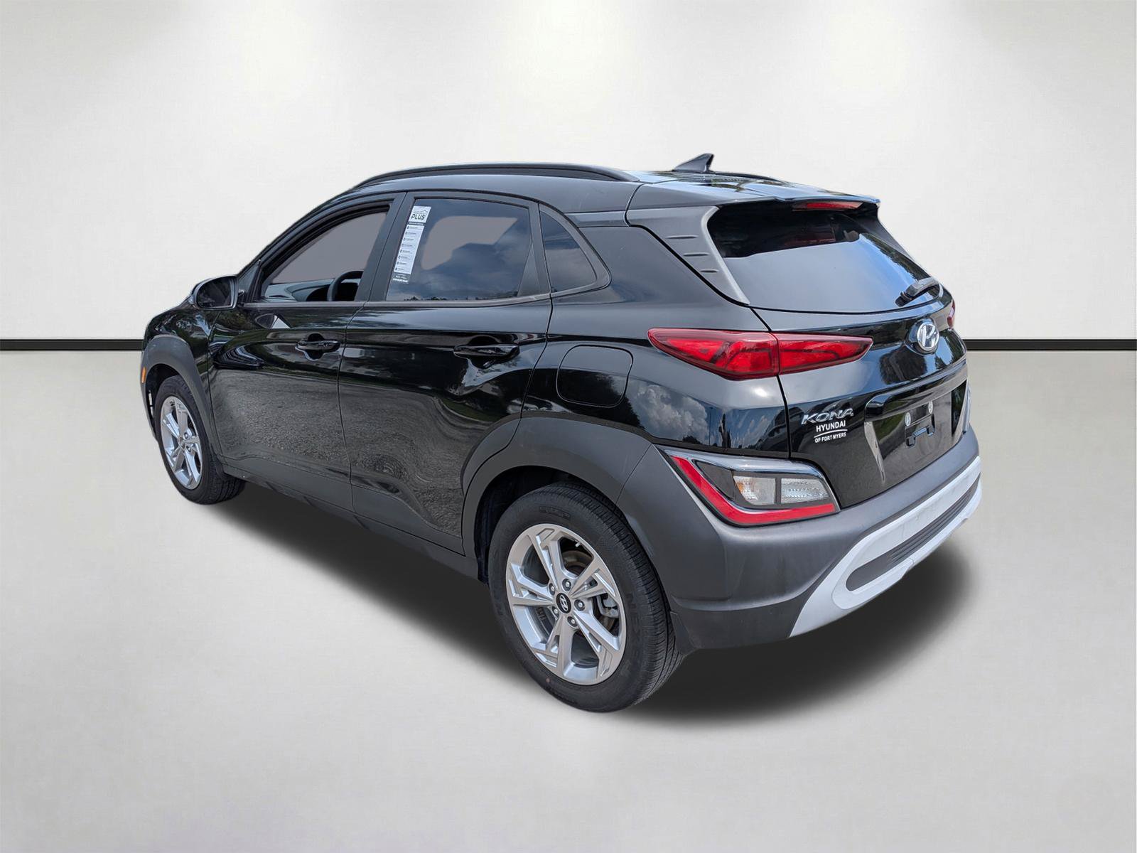 Used 2022 Hyundai Kona SEL FWD image 6
