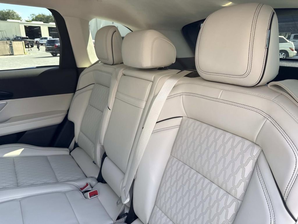 New 2025 Lincoln Nautilus Black Label w/ Jet Appearance Package image 14