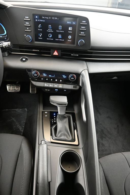 Certified 2025 Hyundai Elantra Sport FWD image 27