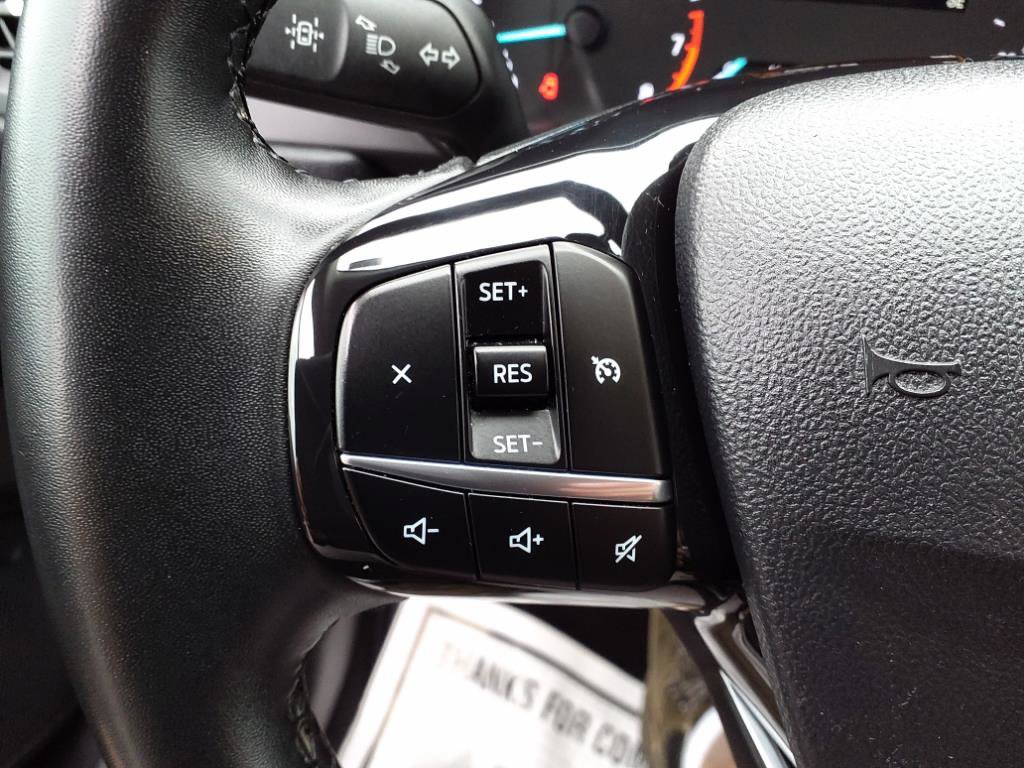 Certified 2022 Ford Escape SEL image 17