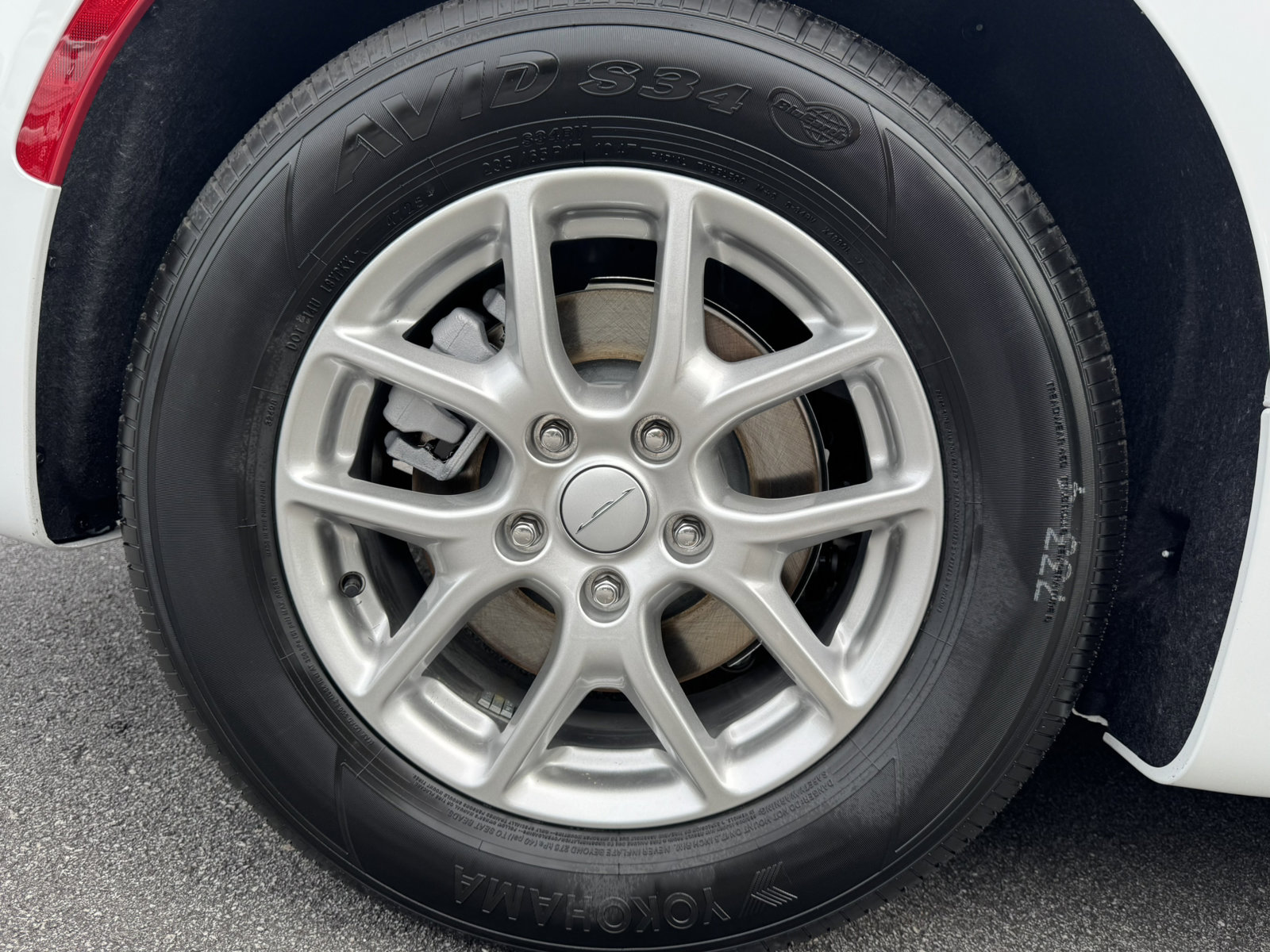 New 2027 Chrysler Pacifica Select FWD image 20