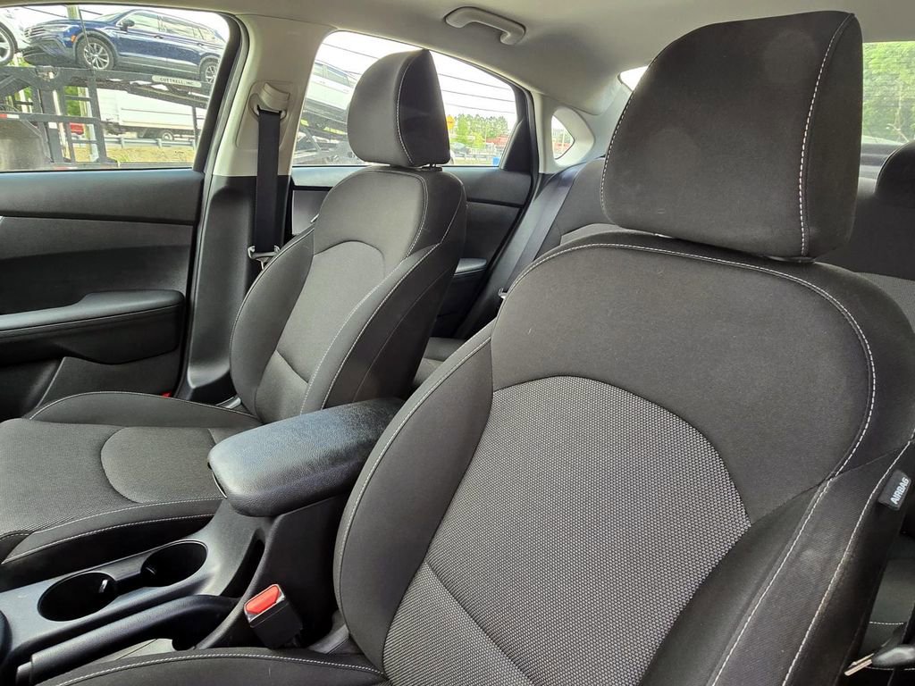 Used 2024 Kia Forte LXS FWD image 19