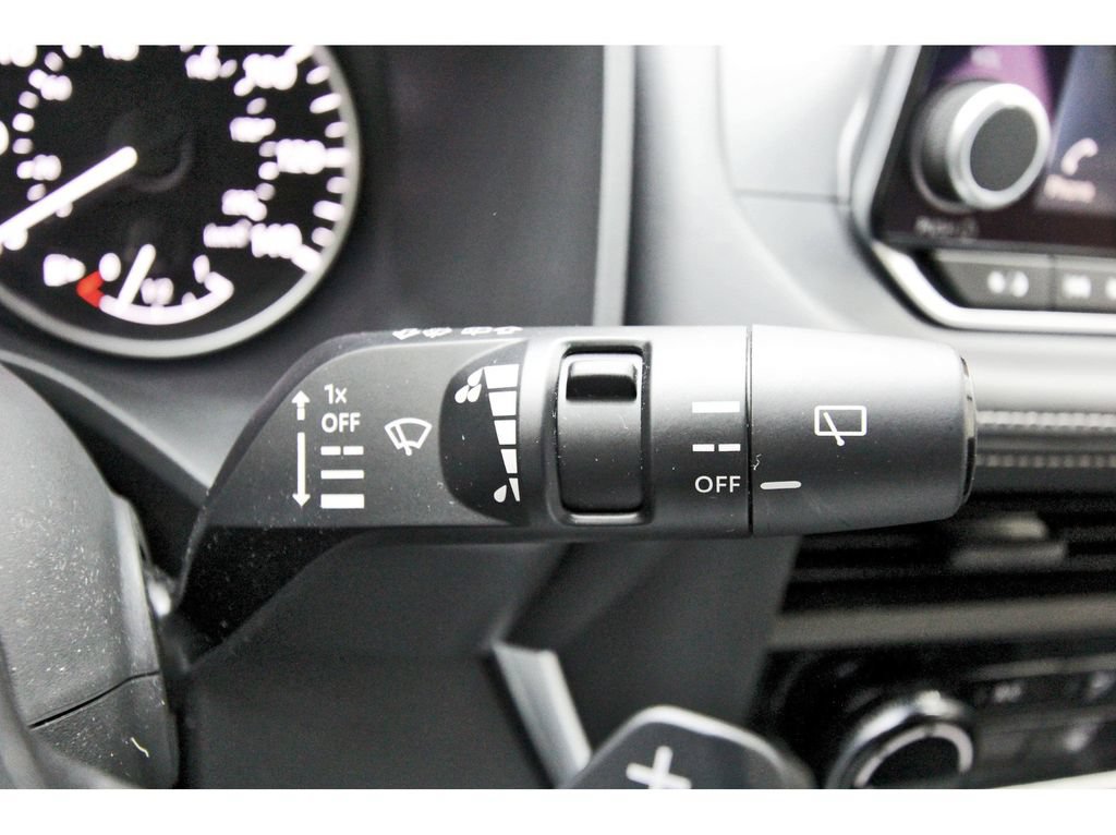 Certified 2025 Nissan Rogue S FWD image 16