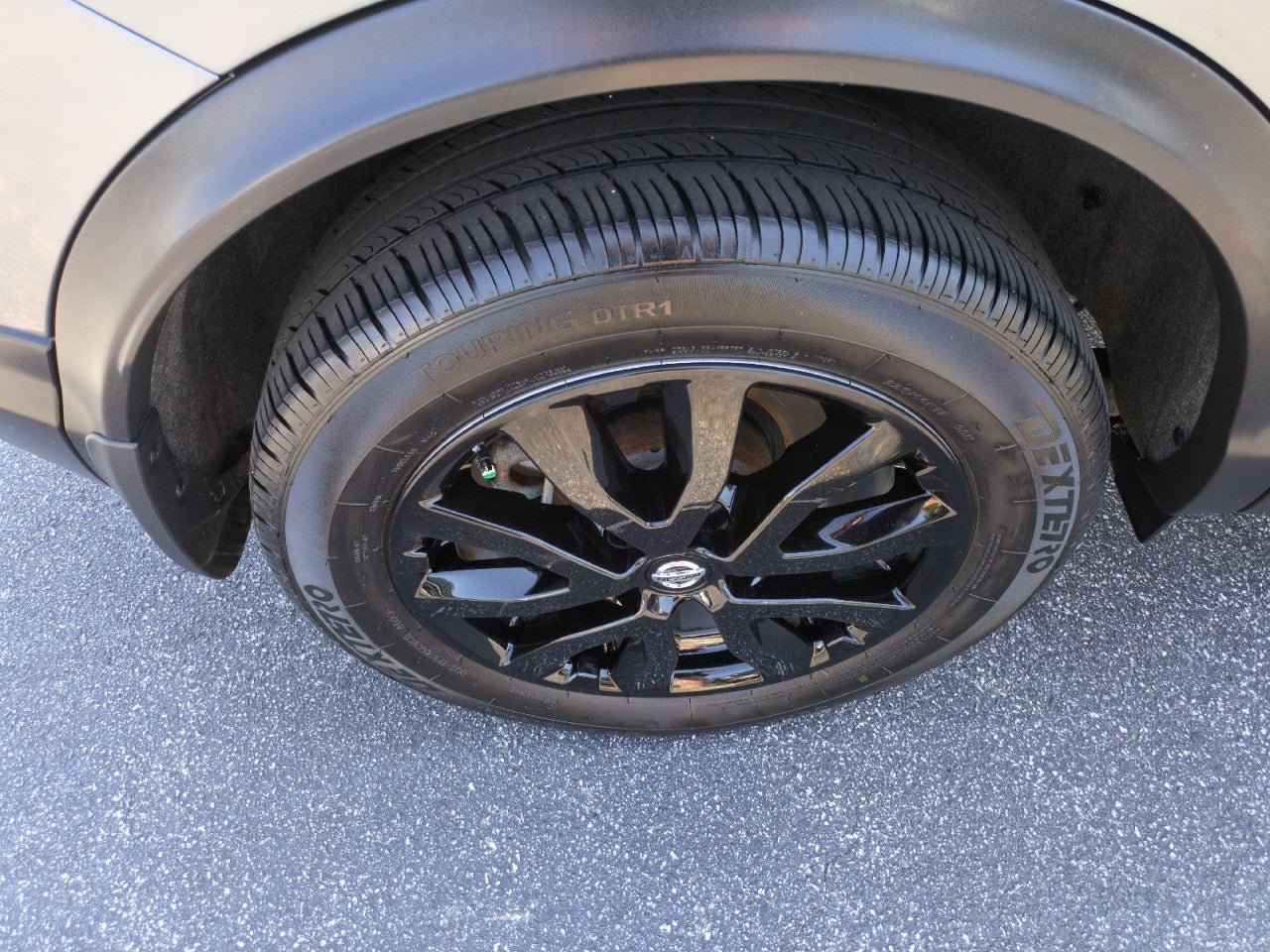 Used 2021 Nissan Rogue Sport SV AWD/4WD image 9