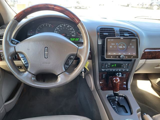 Used 2001 Lincoln LS image 25