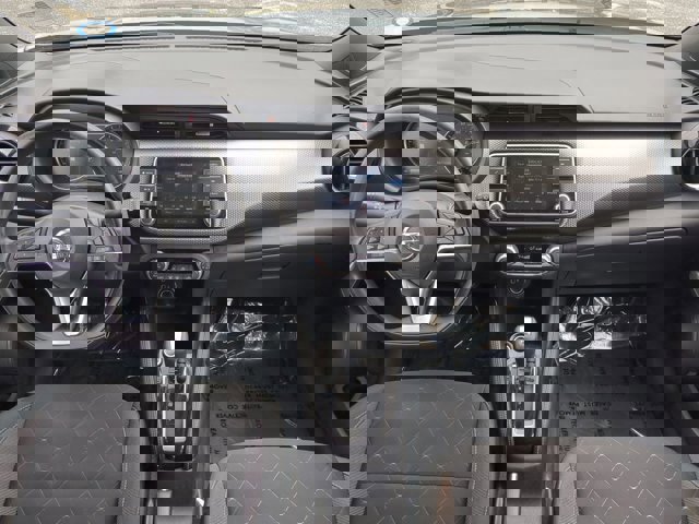 Certified 2020 Nissan Kicks SV image 15