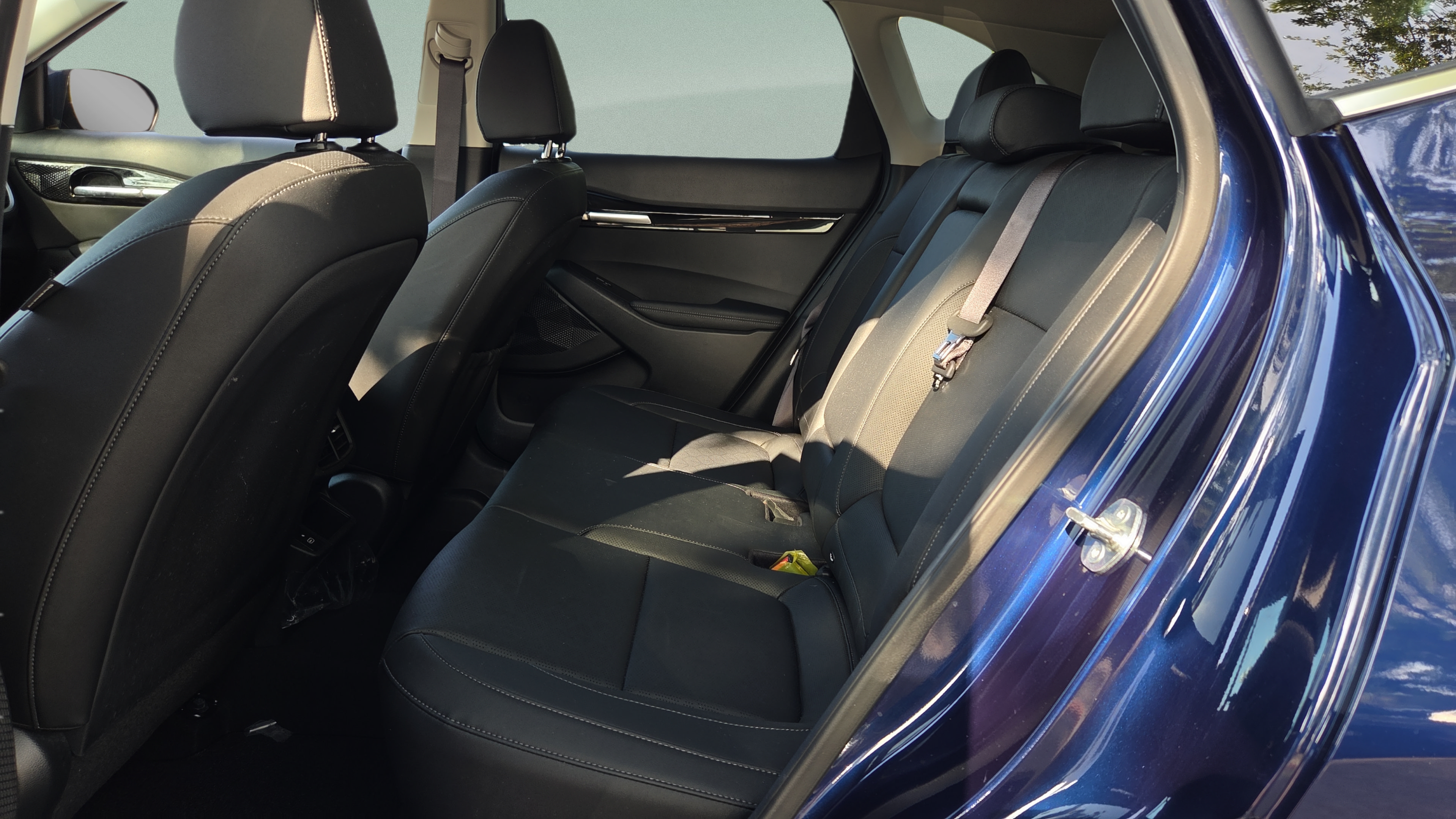 Certified 2024 Kia Seltos EX FWD image 11