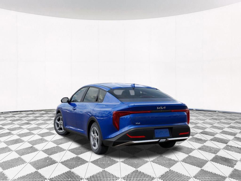 Used 2025 Kia K4 LXS image 5