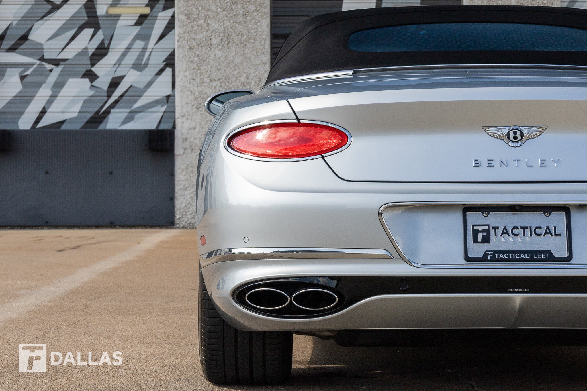 Used 2023 Bentley Continental GT V8 image 14