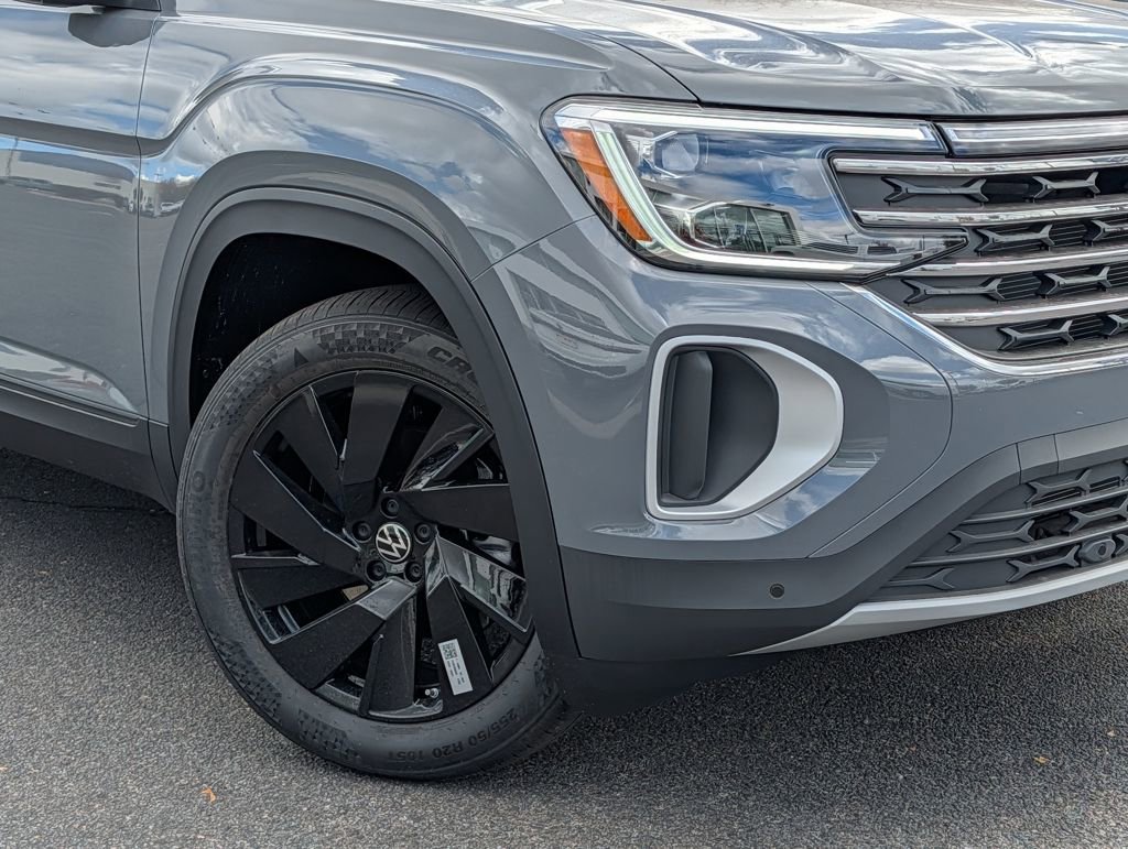 New 2026 Volkswagen Atlas SE image 2